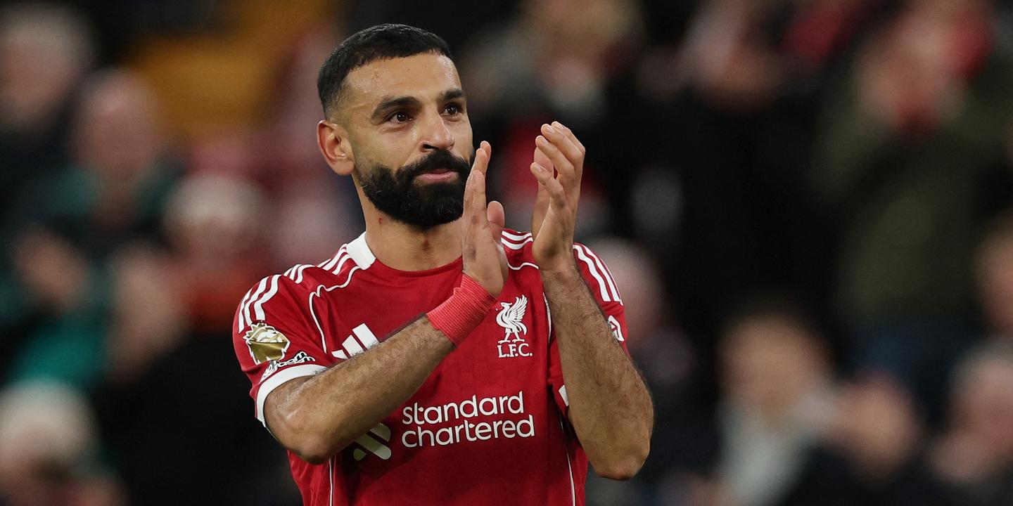 Mohamed Salah ovationné par les supporteurs de Liverpool, en pleine crise avec le club et sur fond de rumeur de départ