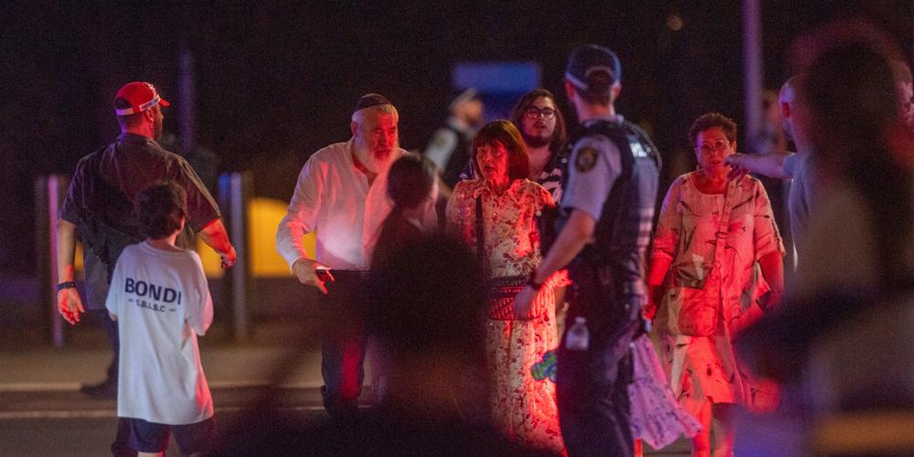 A la suite de la fusillade à Bondi Beach, à Sydney, le 14 décembre 2025. - JEREMY PIPER / VIA REUTERS