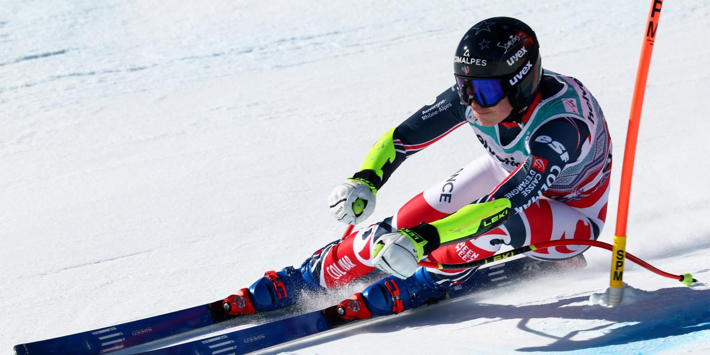 La skieuse française Romane Miradoli termine deuxième du super-G de Saint-Moritz