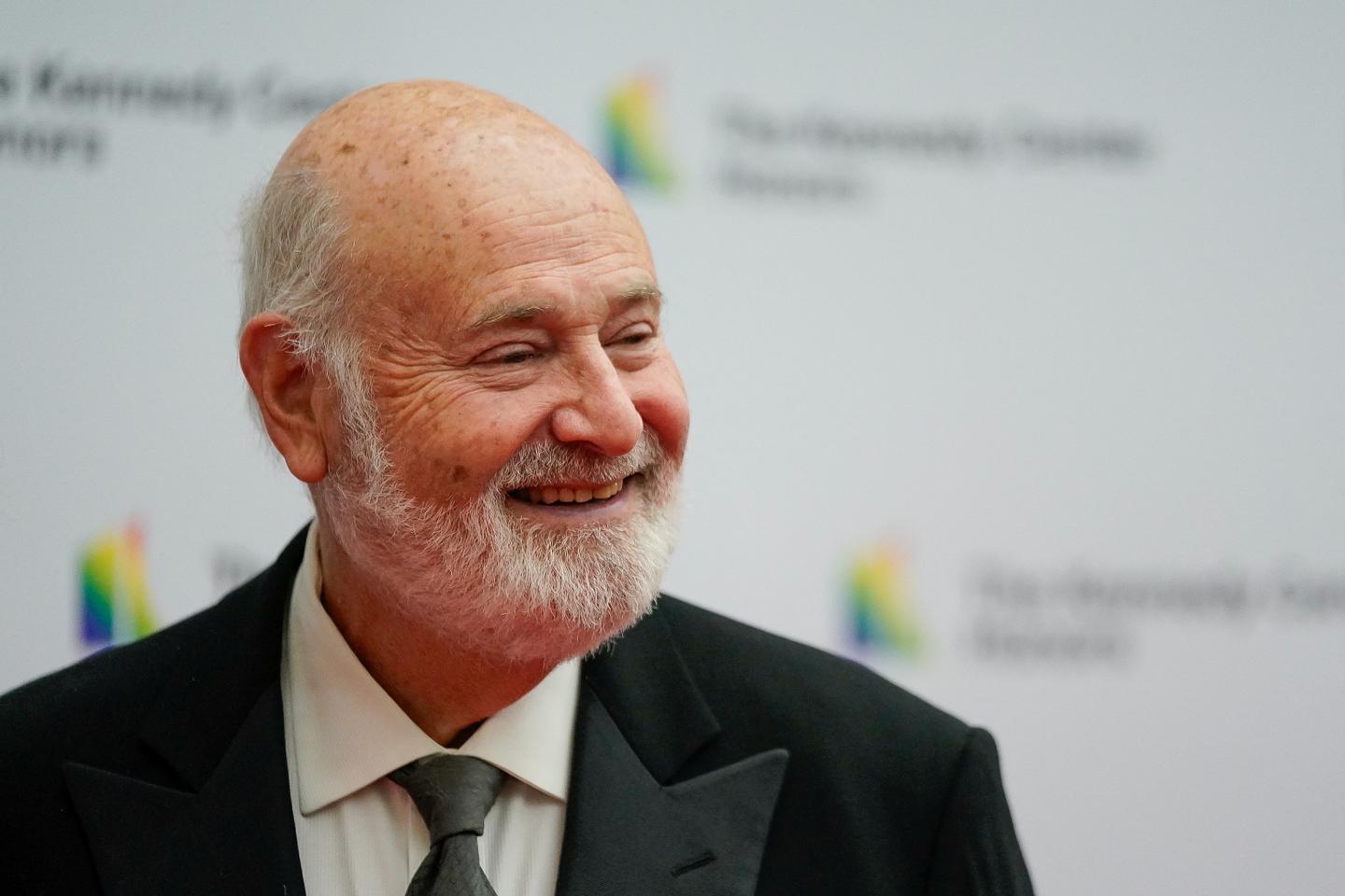 Rob Reiner, le réalisateur de « Quand Harry rencontre Sally », « Stand by Me » ou encore « Misery », est mort à l’âge de 78 ans ; une enquête pour homicide ouverte