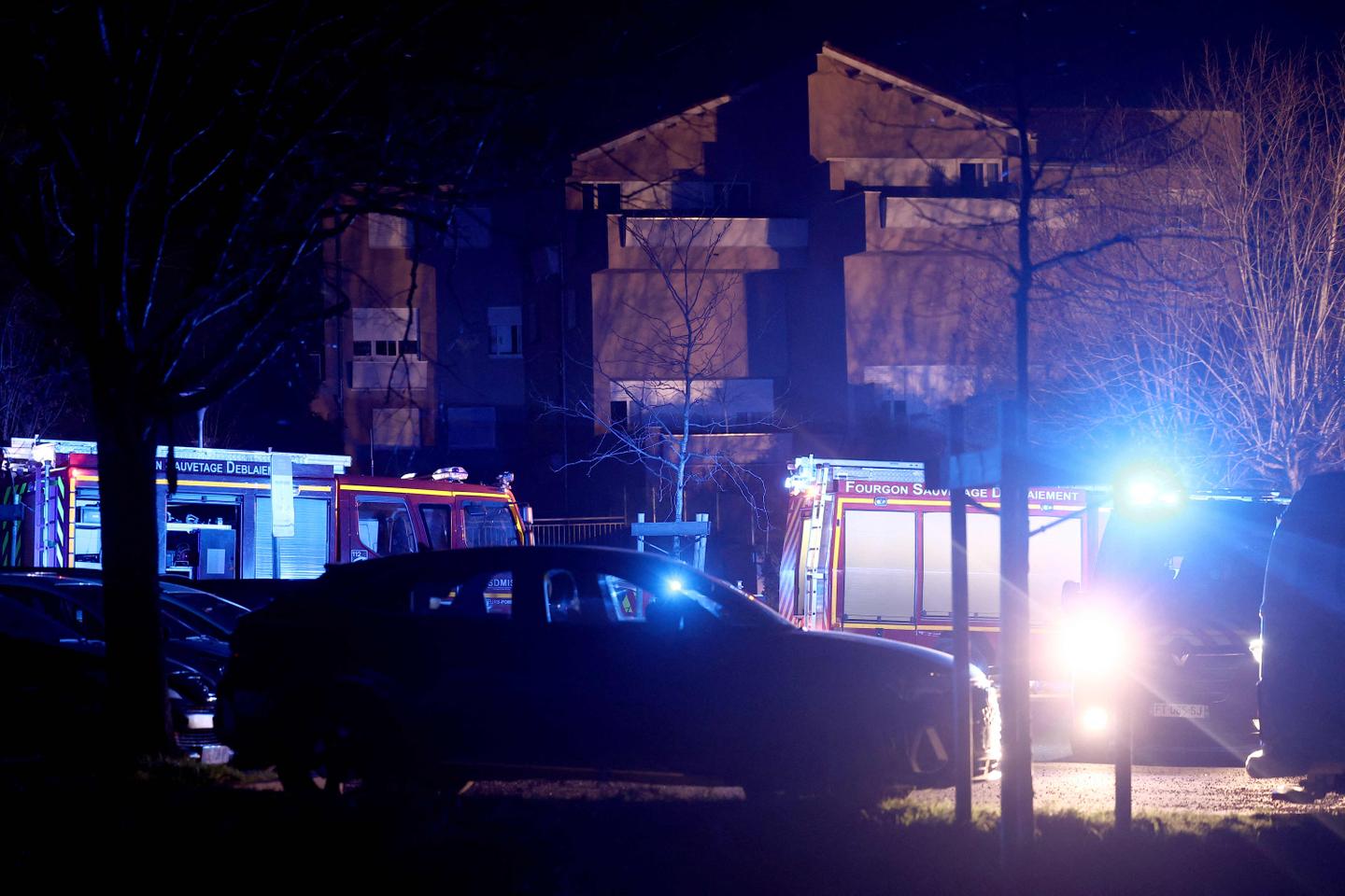 Explosion d’un immeuble dans l’Ain : deux enfants tués et au moins quatre blessés à déplorer Explosion d’un immeuble dans l’Ain : deux enfants tués et au moins quatre blessés à déplorer