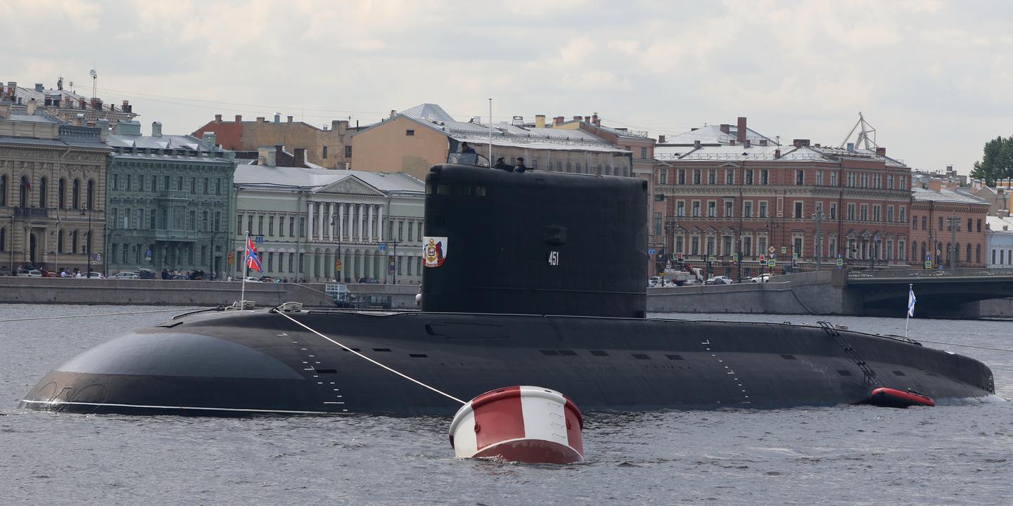 EN DIRECT, guerre en UkraineÂ : Kiev affirme avoir frappÃ© un sous-marin russe en mer Noire