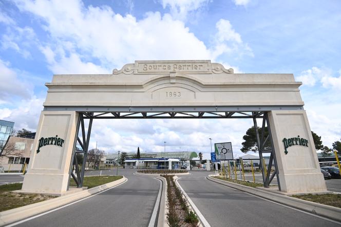 L’entrée de l’usine Perrier, à Vergèze (Gard), le 7 février 2025.