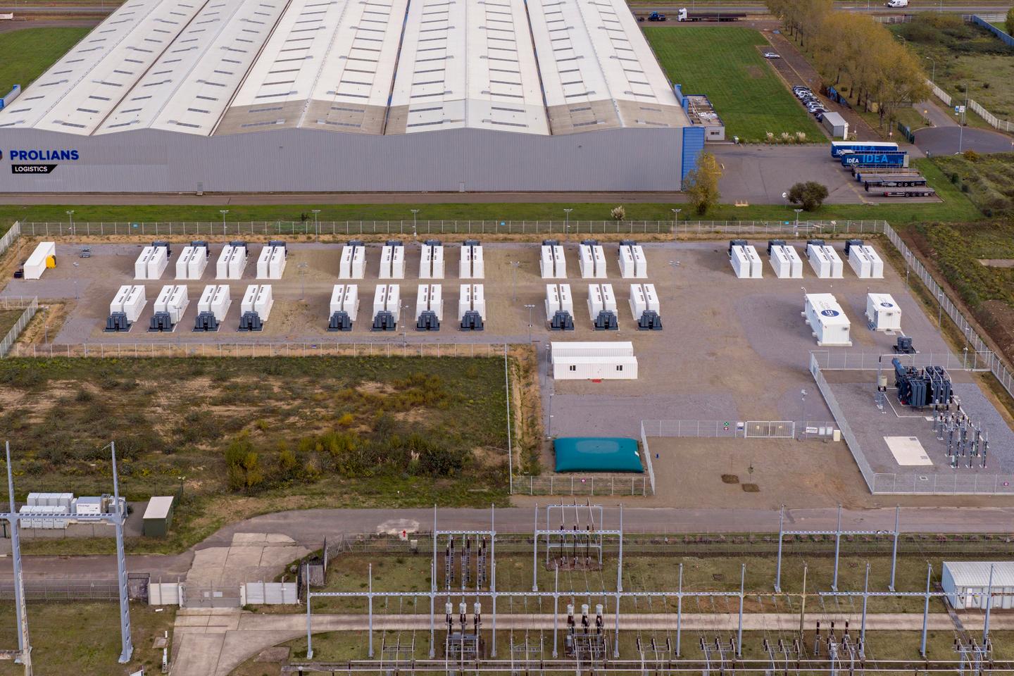 Nantes inaugure 52 Â«Â pilesÂ Â» XXL, illustration de lâ€™essor du stockage...