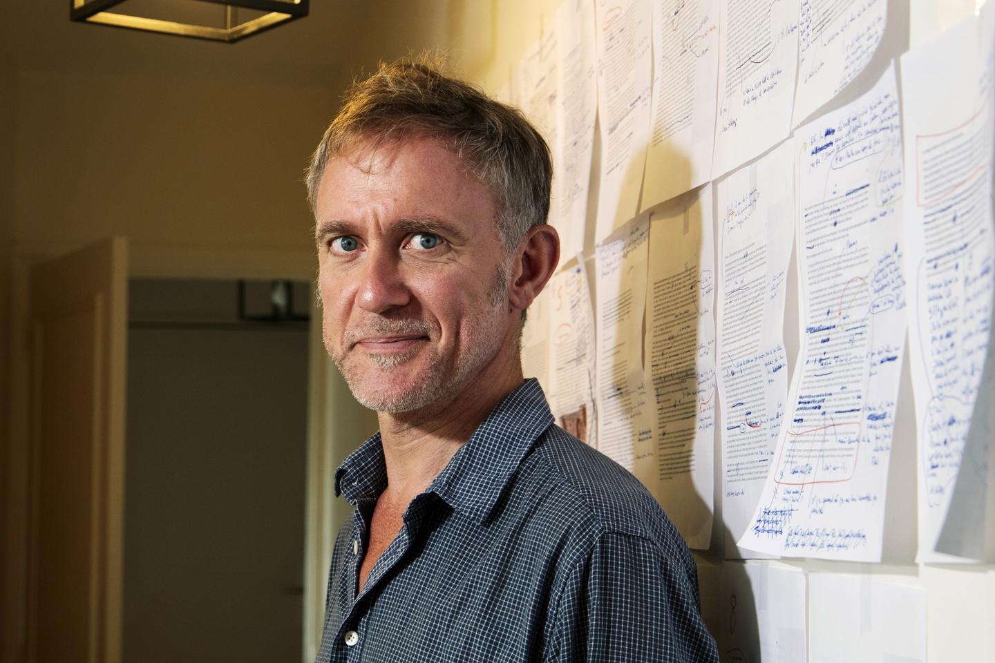 Arno Bertina, aventurier de la forme