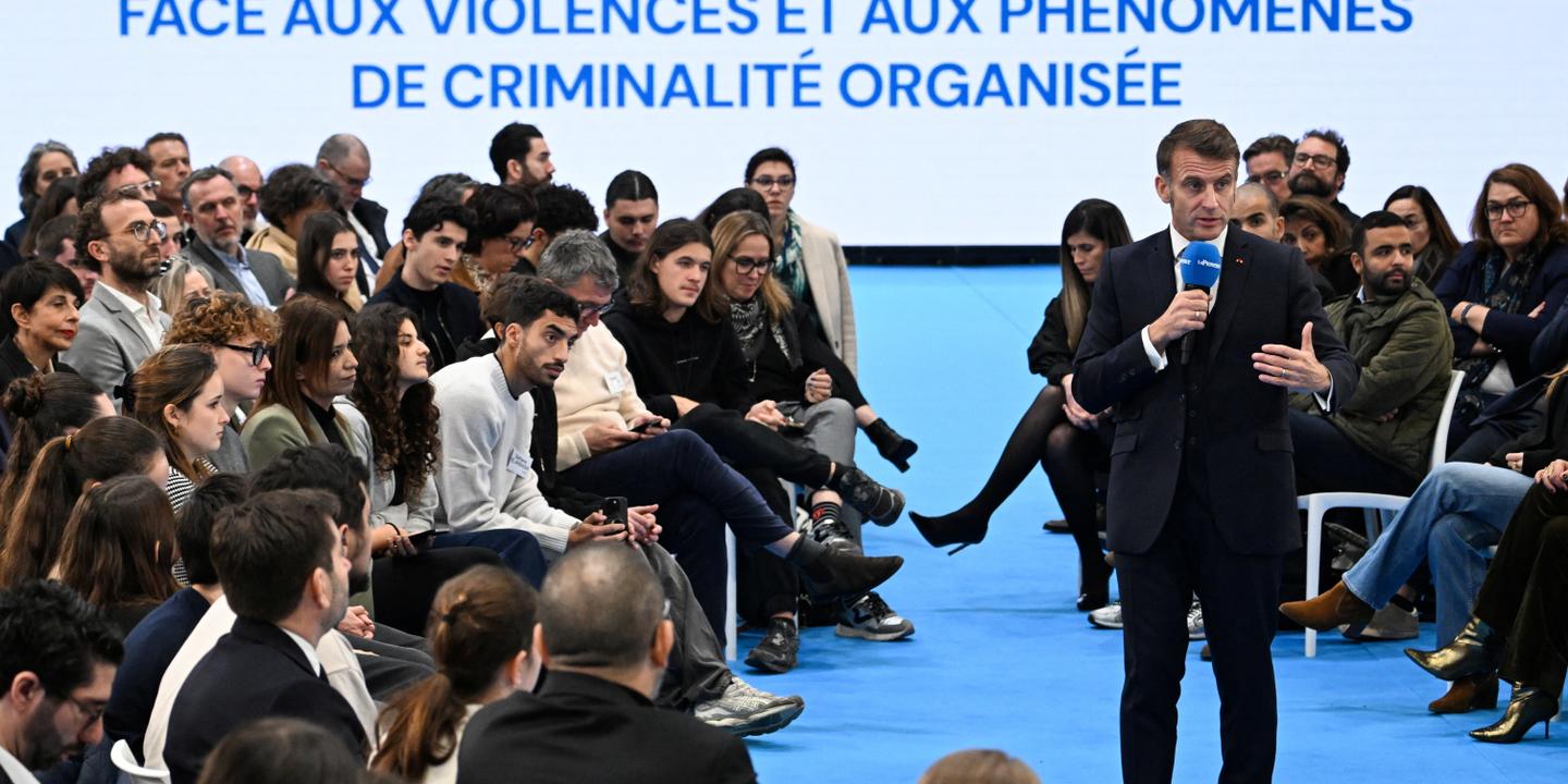 « Je suis très inquiet » : Emmanuel Macron réagit à une vidéo annonçant un faux coup d’Etat en France