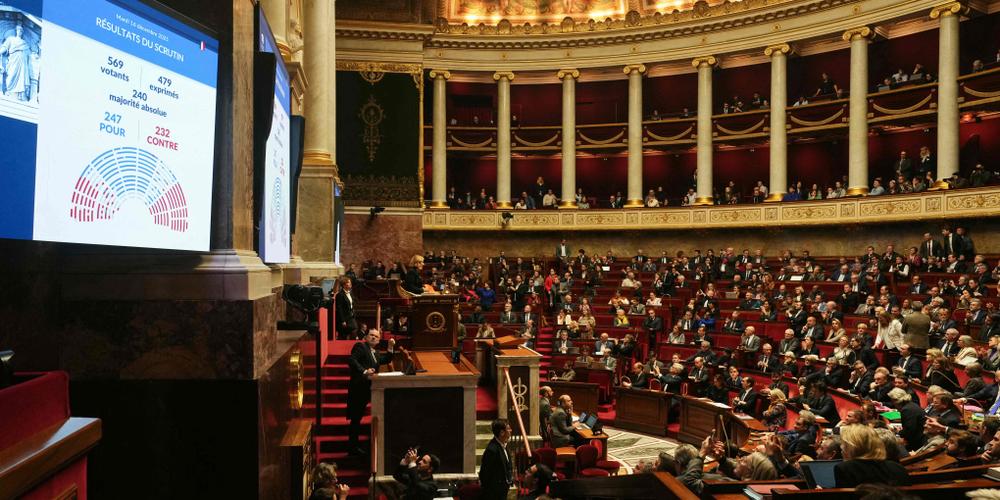 Lors du vote final sur le projet de loi de financement de la Sécurité sociale (PLFSS) pour 2026, à l’Assemblée nationale, à Paris, le 16 décembre 2025. - DIMITAR DILKOFF / AFP