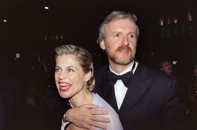 James Cameron et Linda Hamilton, sa femme, en mars 1998 à Los Angeles.