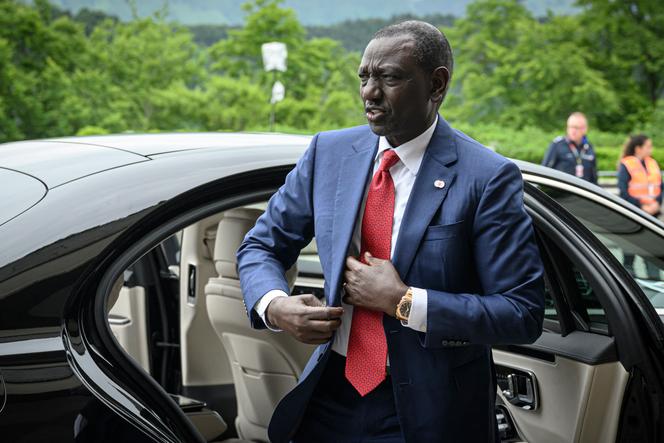 Le président kényan, William Ruto, arrive pour assister à un sommet sur la paix en Ukraine près de Lucerne (Suisse), le 15 juin 2024.
