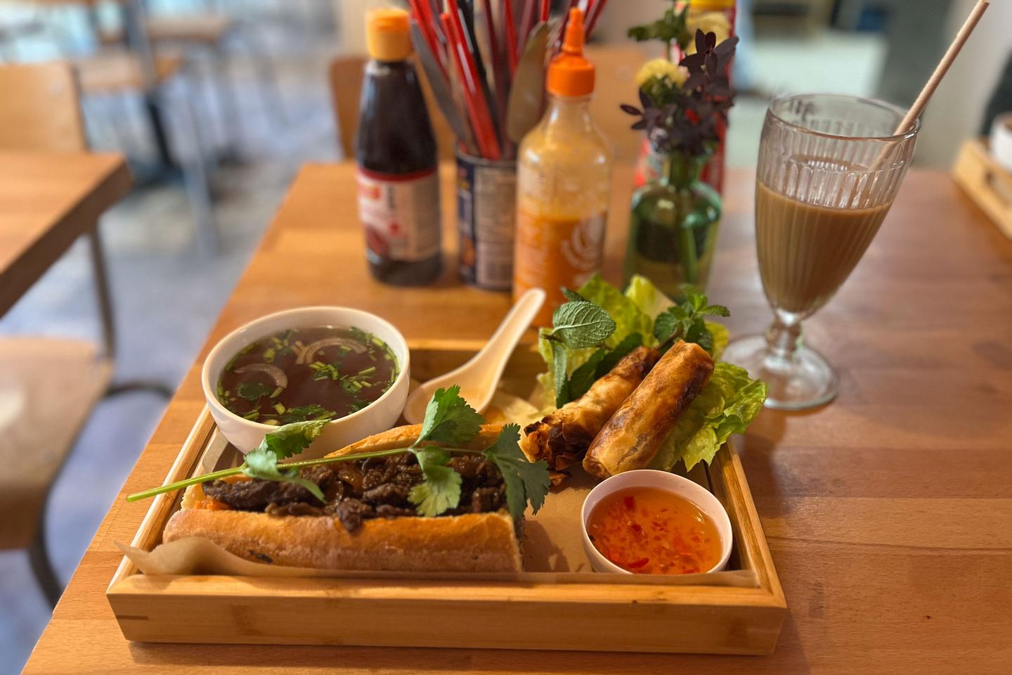 Sucré ou salé ? Les deux ! Cinq adresses franciliennes pour un brunch copieux et radieux Sucré ou salé ? Les deux ! Cinq adresses franciliennes pour un brunch copieux et radieux