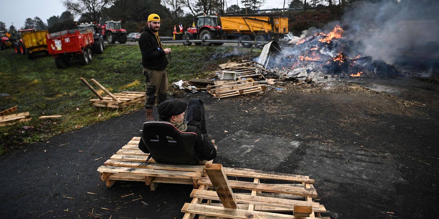 Crise agricole : les manifestations des agriculteurs refluent, hormis dans le Sud-Ouest