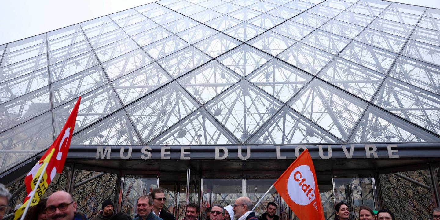 https://img.lemde.fr/2025/12/17/487/0/5848/2924/1440/720/60/0/9d318fd_ftp-1-7firt56jkev2-2025-12-17t101938z-428241019-rc29iiagfn54-rtrmadp-3-france-louvre-strike.JPG