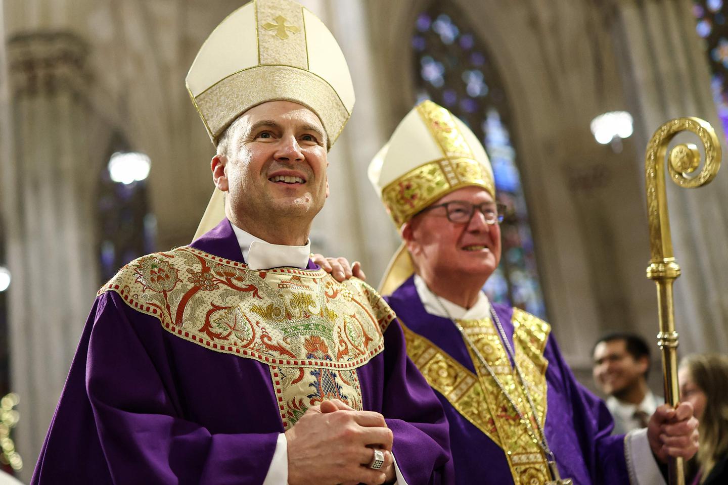 Pope replaces pro-Trump cardinal with pro-migrant bishop from Chicago