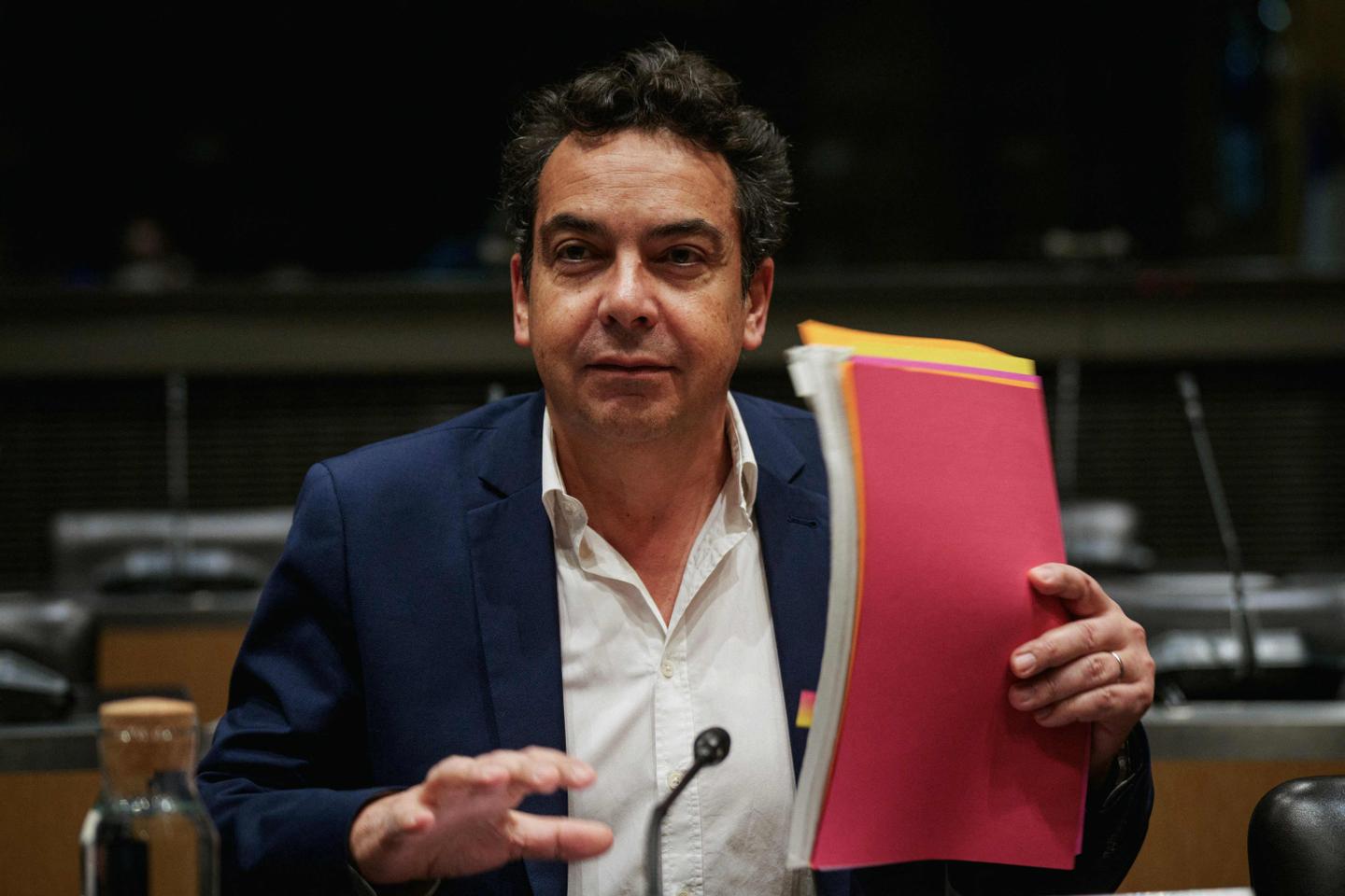 Patrick Cohen accuse, devant les députés, les médias de la galaxie Bolloré d’employer des « méthodes de barbouzes »