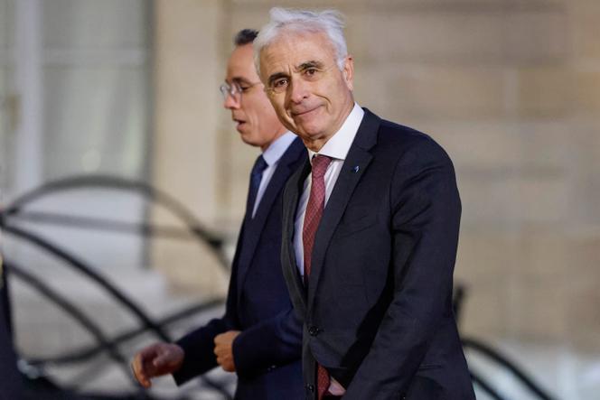 Nicolas Maes, PDG du groupe Orano, et Claude Imauven, président du groupe Orano, au palais de l’Elysée, à Paris, le 12 mars 2025.