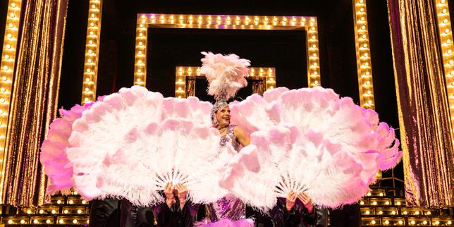 Paris prend des airs de « Broadway-sur-Seine »