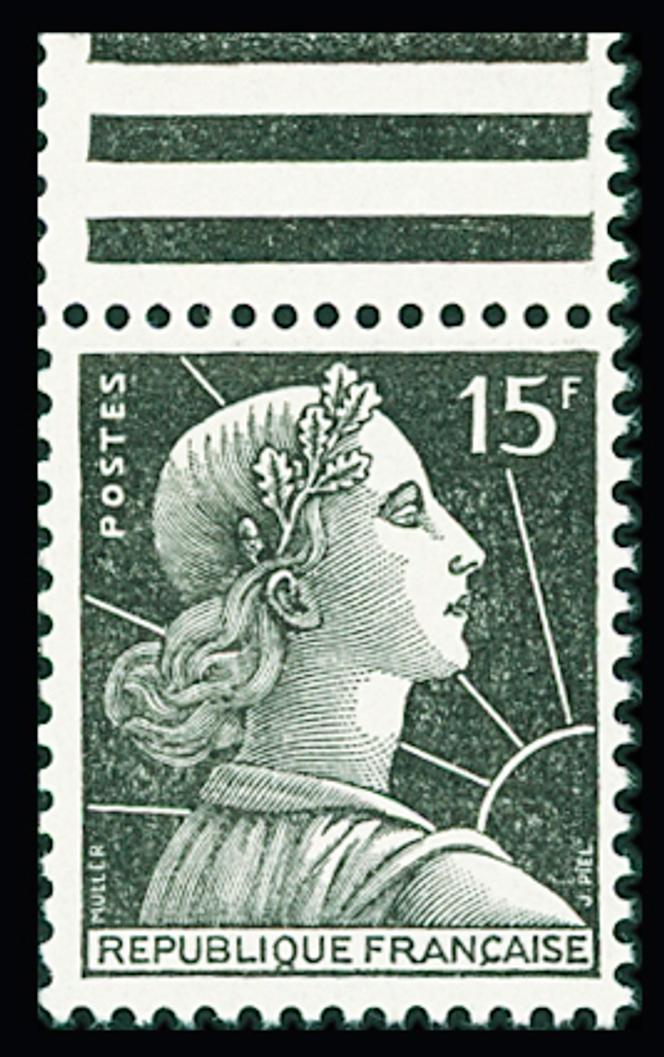 « Marianne » de Muller, tirage en noir, bord de feuille : 3 834 euros.