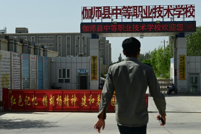 Un établissement d’enseignement professionnel et technique qui serait un centre de détention pour les Ouïgours, dans le comté de Jiashi, dans le nord-ouest de la Chine, le 15&nbsp;juillet&nbsp;2023.