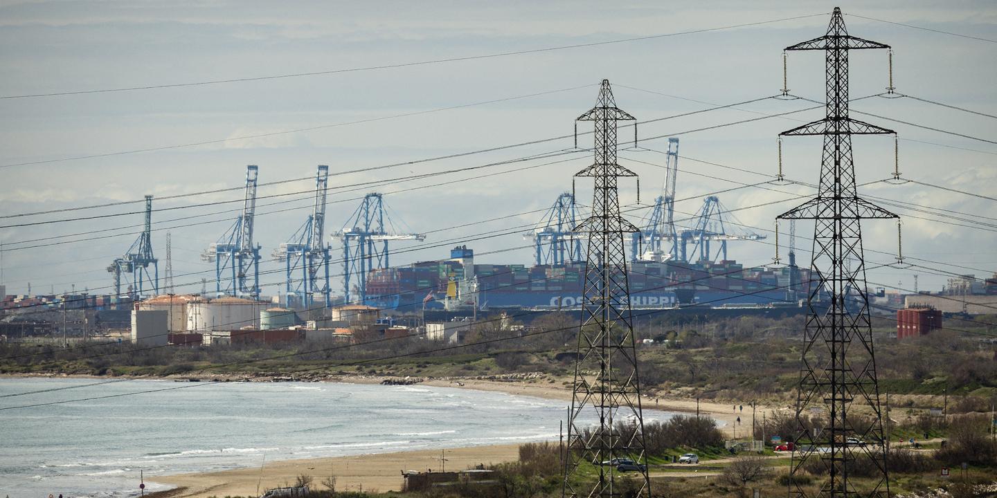 La ligne électrique aérienne à très haute tension vers Fos-sur-Mer validée par l’Etat