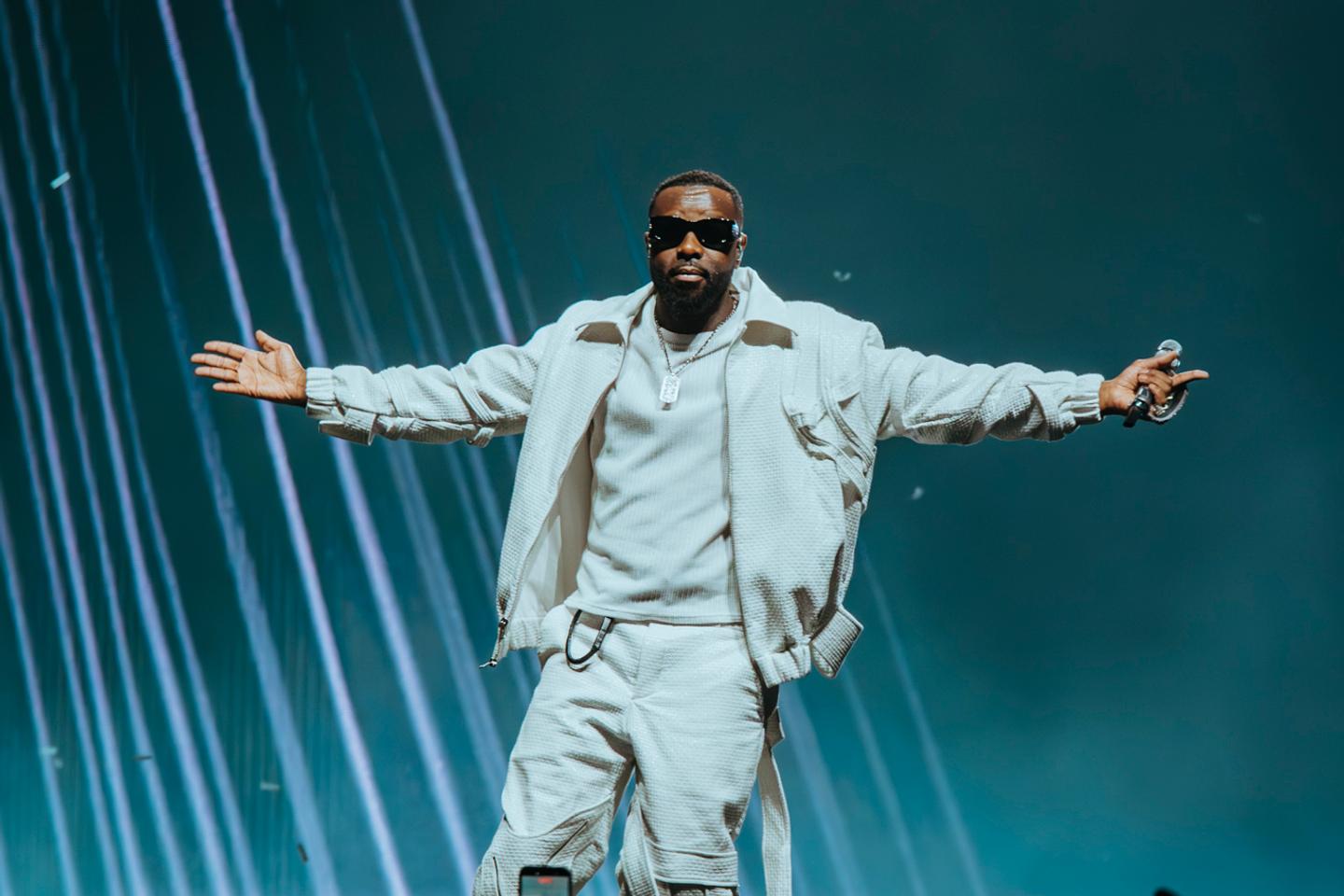A La Défense Arena, Gims déroule ses tubes dans une relative solitude A La Défense Arena, Gims déroule ses tubes dans une relative solitude