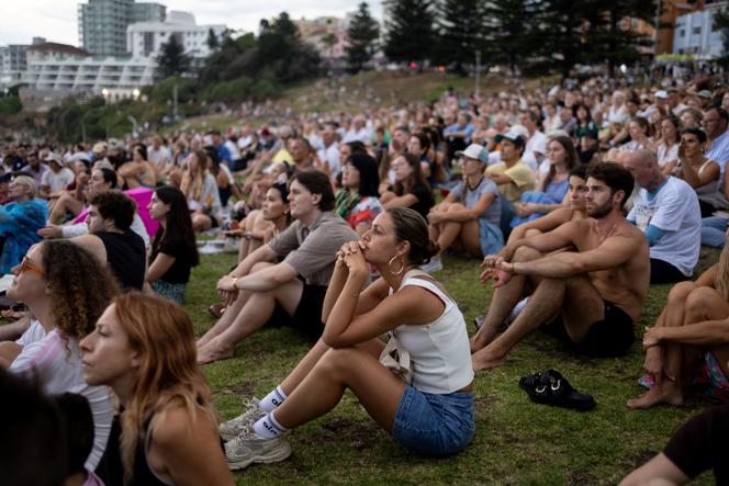 Veillée en hommage aux morts et aux survivants de la fusillade de la plage de Bondi, à Sydney (Australie), le 21 décembre 2025.