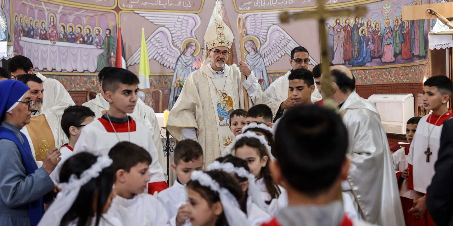 A Gaza, le patriarche latin de Jérusalem célèbre les chrétiens, « solides » dans une « mer de destruction »