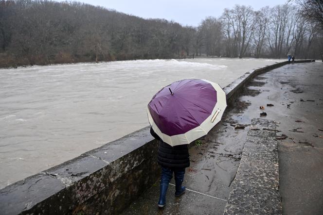 L’Hérault en crue dans le village de Laroque (Hérault), le 22&nbsp;décembre 2025. 