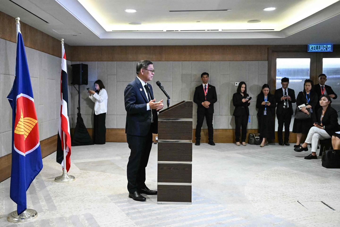 Cambodia accuses Thailand of launching air strikes near Angkor temple site