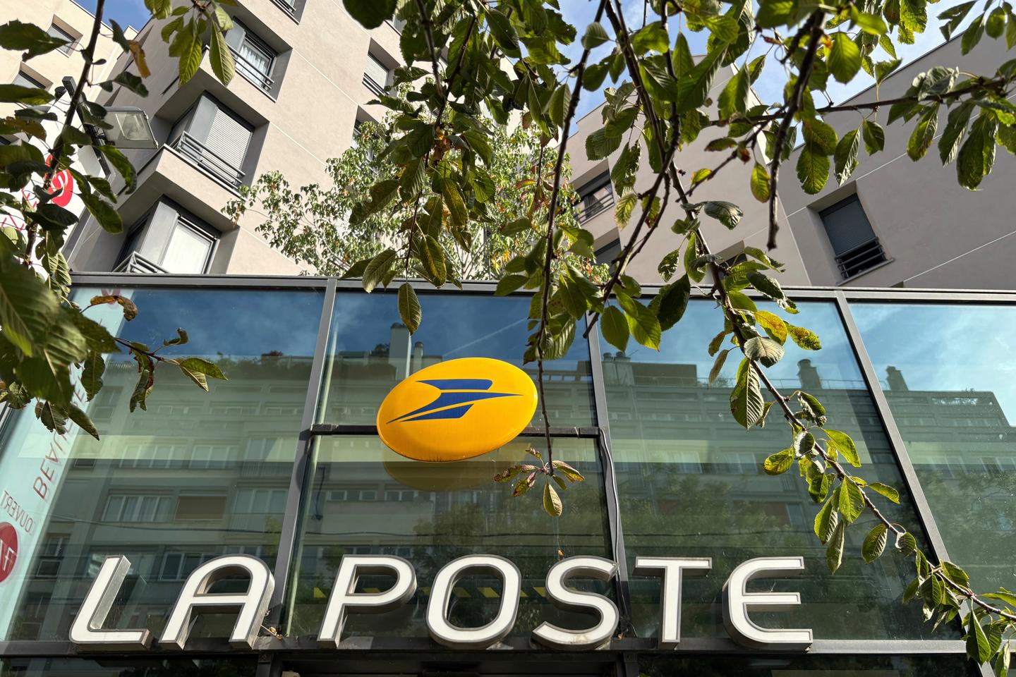 La cyberattaque visant La Poste « a baissé en intensité » mais « se poursuit », juste avant Noël