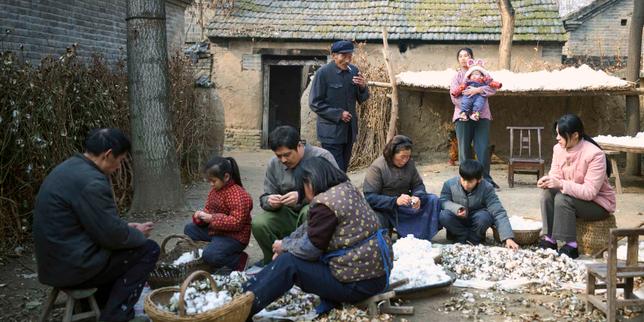 Dans « Le Temps des moissons », Huo Meng filme le régime d’écrasement chinois