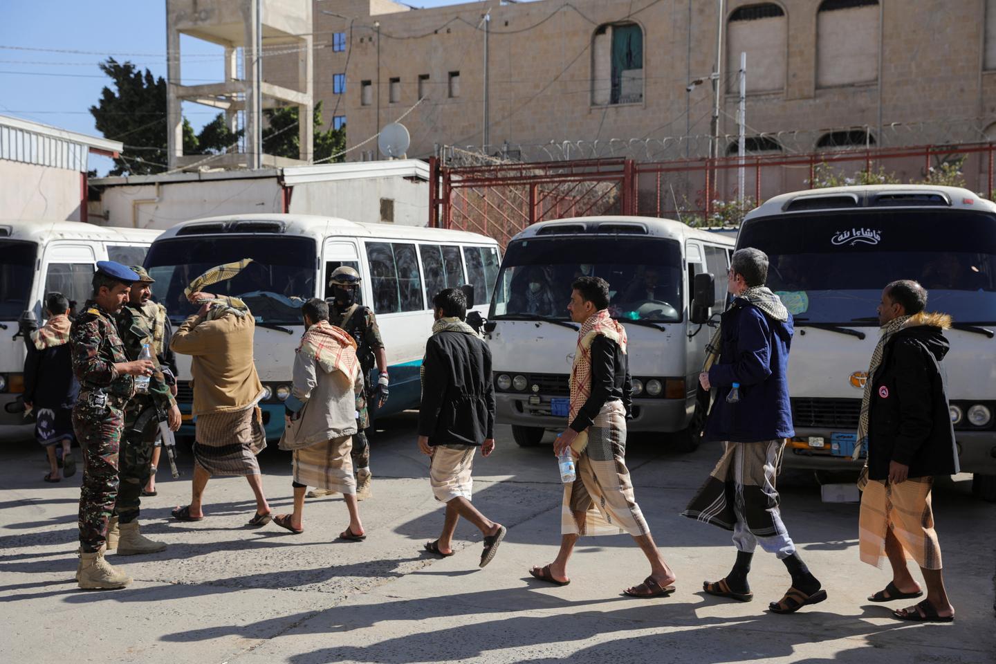 Au Yémen, les rebelles houthistes et le gouvernement vont échanger près de 3 000 prisonniers