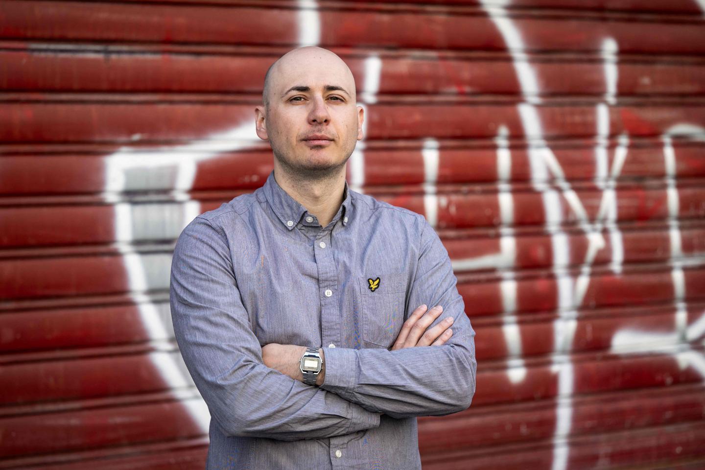 « Gino », militant antifasciste albanais, réclamé par la Hongrie et l’Allemagne, remis en liberté