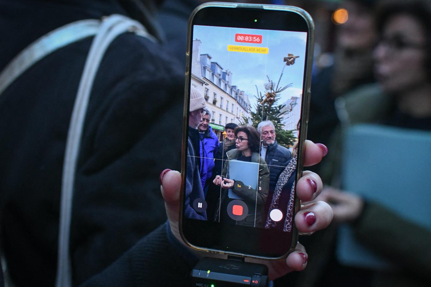 Municipales à Paris : la campagne survoltée de Rachida Dati pour la mairie agace à gauche