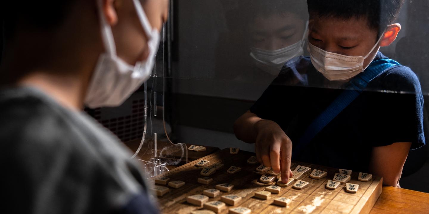 Au Japon, la voie du shogi professionnel s’ouvre aux femmes