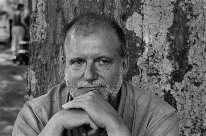 Francis Marmande, lors du festival Errobiko Festibala, à Itxassou (Pyrénées-Atlantiques), le 19 juillet 2003.