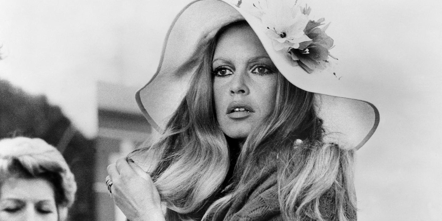 EN DIRECT, Brigitte Bardot est morte : « Nous pleurons une légende du siècle », a dit Emmanuel Macron