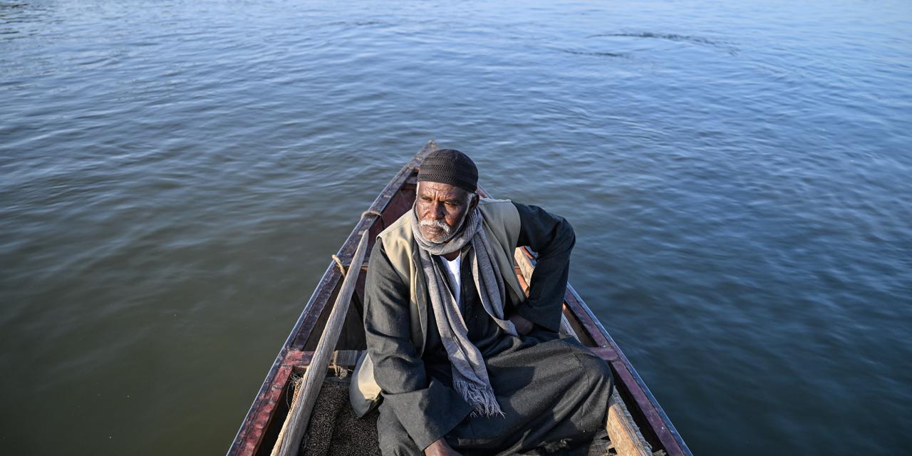 Fawzi Omer, pêcheur et habitant de l’île de Tuti, le 3 décembre 2025.