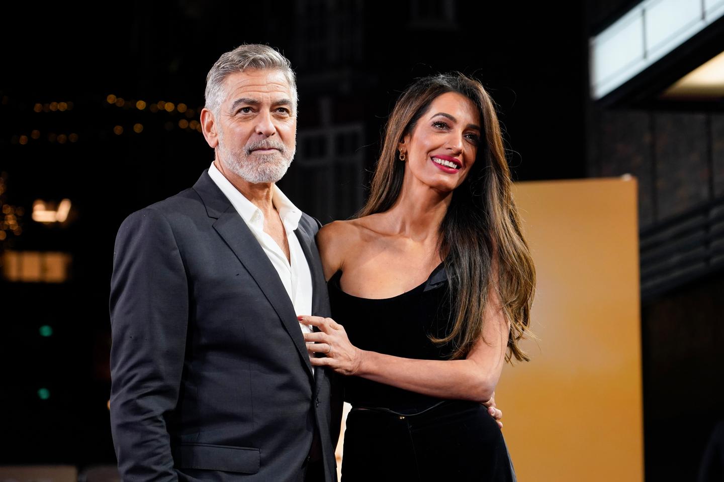 Après la naturalisation française de George Clooney, la ministre déléguée auprès du ministre de l’intérieur émet des réserves : « Ce n’est pas le bon message qui est envoyé »