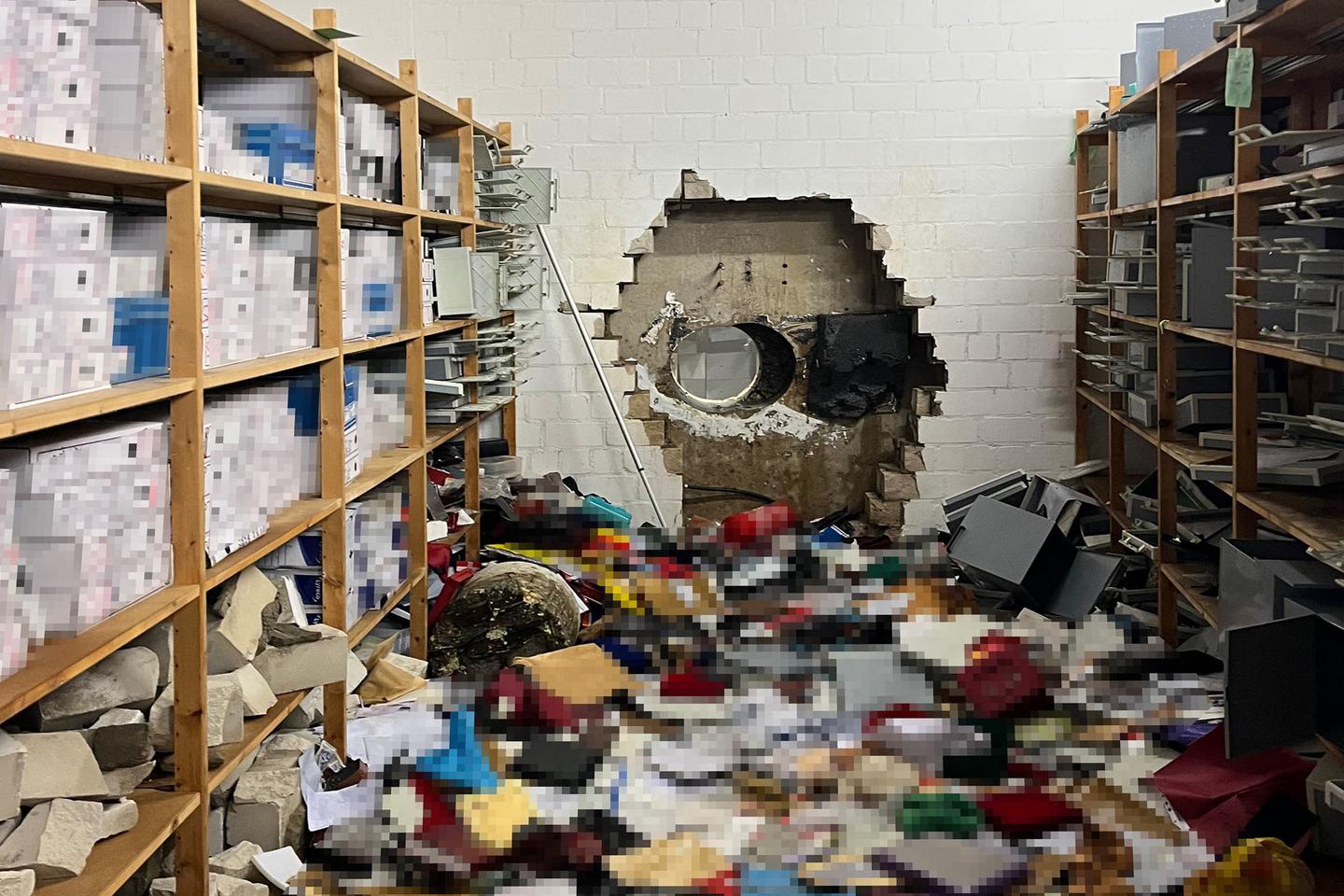 Braquage de banque en Allemagne : 30 millions d’euros de préjudice, selon une estimation de la police Braquage de banque en Allemagne : 30 millions d’euros de préjudice, selon une estimation de la police