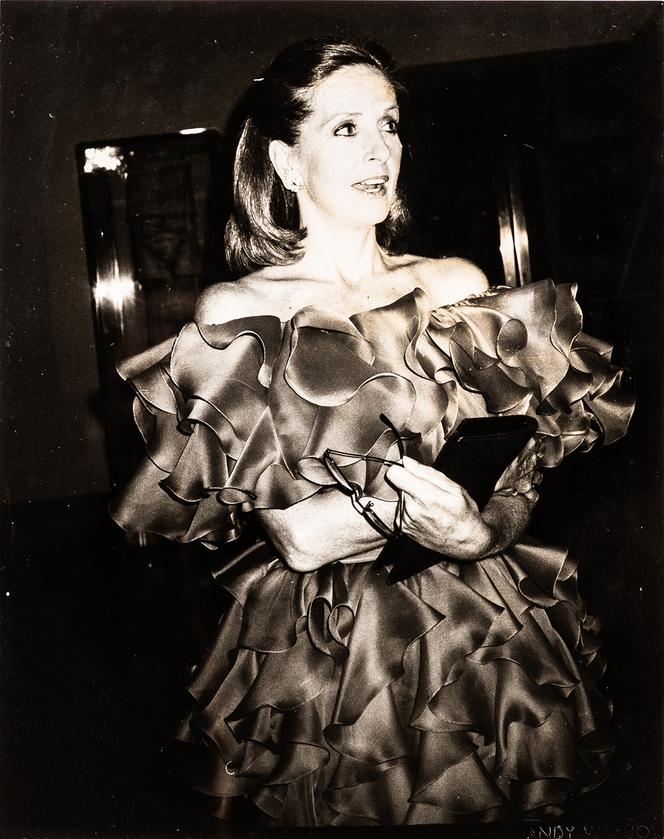 Doris Brynner, photographiée par Andy Warhol.