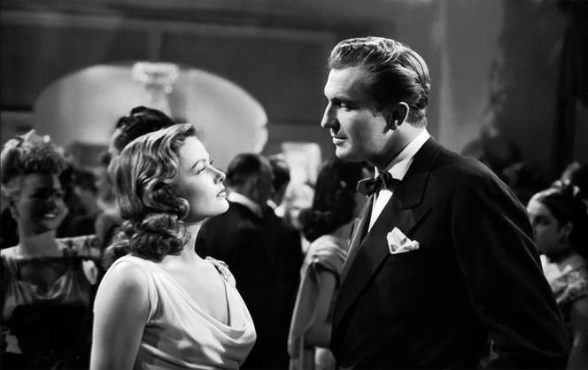 Gene Tierney (Laura Hunt) et Dana Andrews (Mark McPherson), dans « Laura » (1944), d’Otto Preminger.