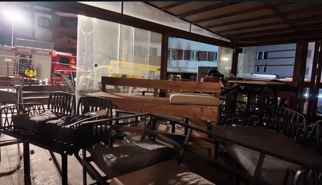 L’intérieur du bâtiment où, au sous-sol, un incendie mortel s’est déclaré lors d’une soirée du Nouvel An, à Crans-Montana, en Suisse, le 1ᵉʳ janvier 2026.