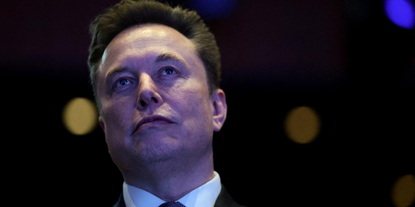 Elon Musk incarne la manière dont une certaine extrême droite tente de  récupérer les cultures geeks » : des extraits du livre « Le Pouvoir des  geeks »