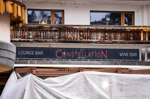 L’entrée du Constellation, à Crans-Montana, dans les Alpes suisses, le 2 janvier 2026.