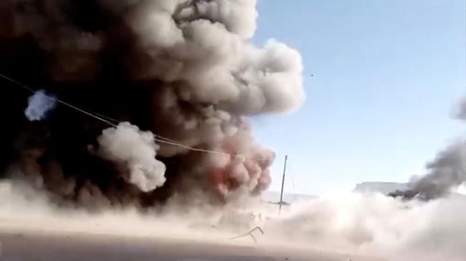 Image présumée des frappes aériennes saoudiennes contre des positions du Conseil de transition du Sud (STC), à Seyoun, au Yémen, le 2&nbsp;janvier&nbsp;2026.