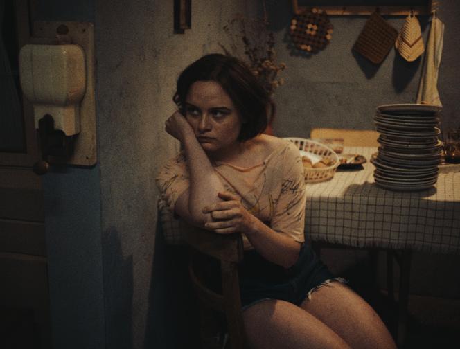 Lea Drinda (Erika) dans « Les Echos du passé », de  Mascha Schilinski.