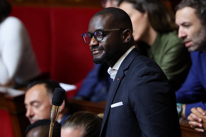 Carlos Martens Bilongo, député de La France Insoumise - Nouveau Front populaire, lors d’une séance de questions au gouvernement à l’Assemblée nationale, à Paris, le 21&nbsp;octobre 2025.
