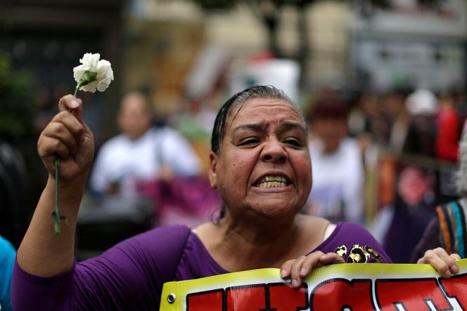 L’activiste Norma Andrade lors d’une manifestation pour les droits des femmes organisée par les mères de filles disparues de la ville frontalière de Ciudad Juarez, à Mexico, le vendredi 8&nbsp;mars 2013. Elle a fondé cette organisation après que sa fille de 17&nbsp;ans, Lilia Alejandra Garcia Andrade, ait été torturée, violée et tuée en 2001.