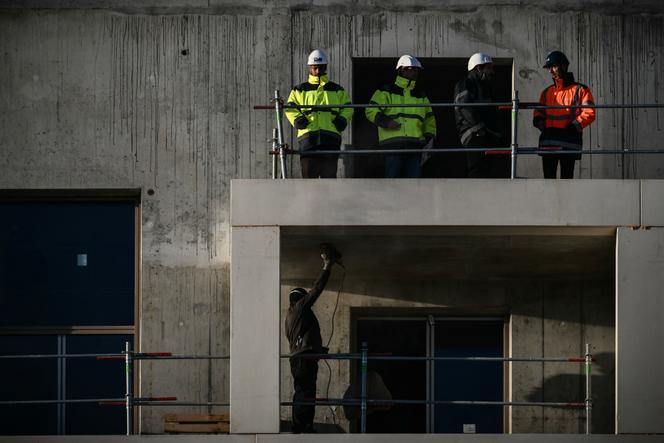 Sur le chantier de construction de nouveaux immeubles résidentiels à Bordeaux, le 14&nbsp;janvier&nbsp;2025. 