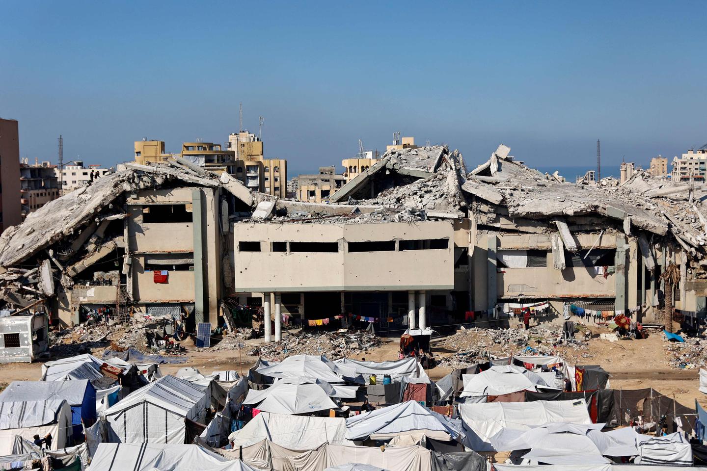 Des artistes et des chercheurs dénoncent les restrictions d’accueil de Gazaouis en France